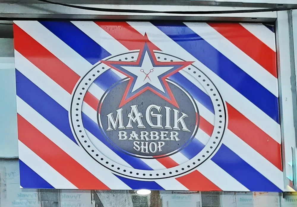 SALON DE BARBIER MAGIK PLACE
